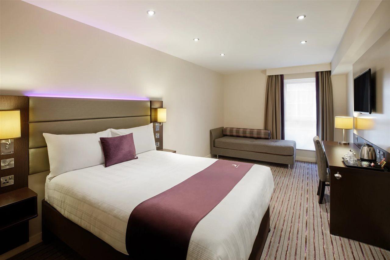Future Inn Cardiff Bay Hotel  Cardiff 2023 UPDATED DEALS £67, HD Photos &  Reviews
